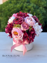Burgundy autumn table decor